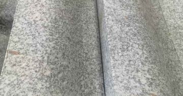 温州芙蓉白S型拉丝面路沿石