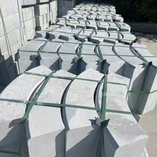 温州 芝麻灰弧形路沿石