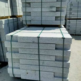 温州 芙蓉白花岗岩路沿石、平石尺寸标准，色泽均匀