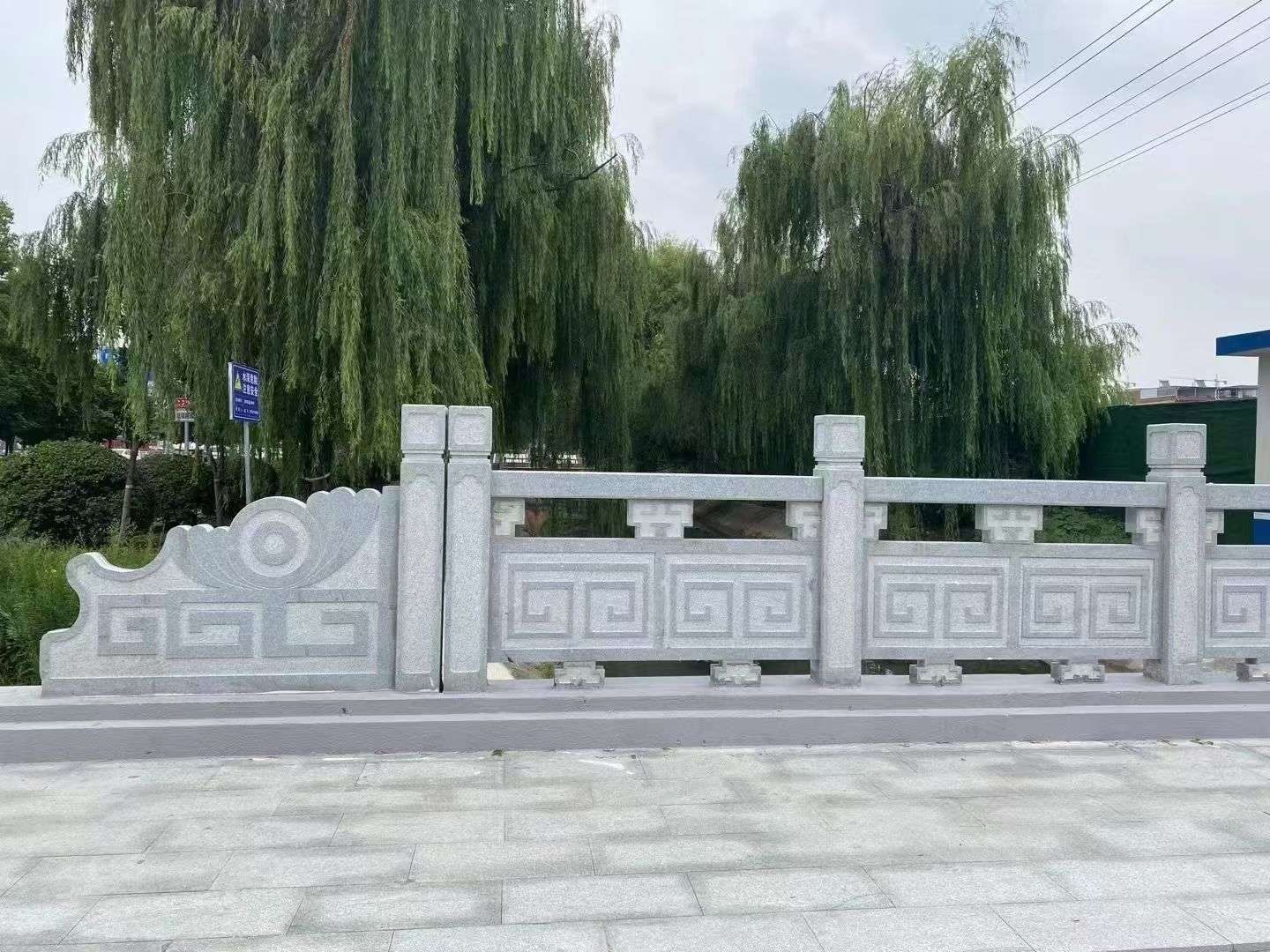 温州 芝麻灰桥栏杆、河道栏杆安装效果