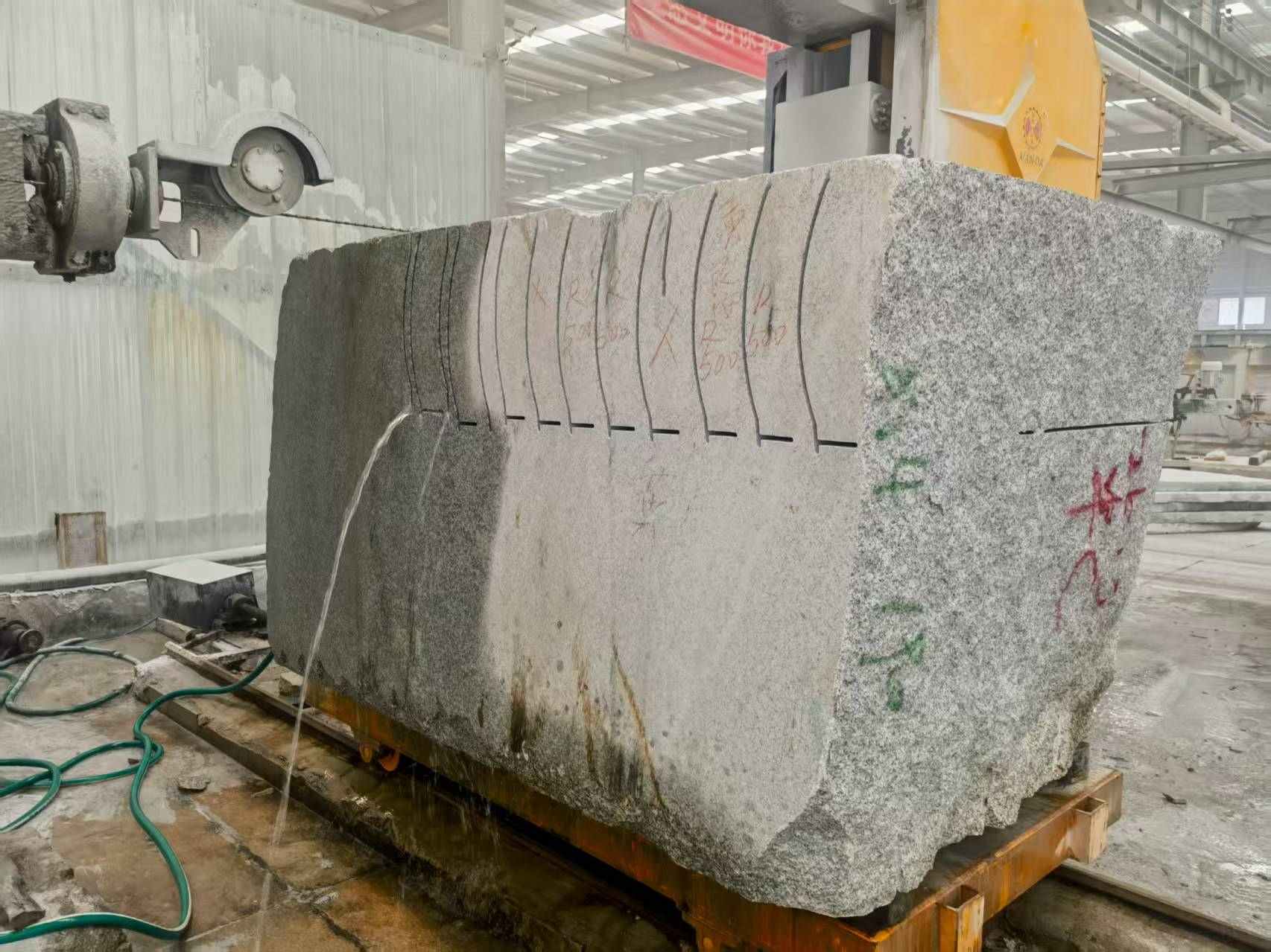 温州 602，大花芙蓉白，绳锯加工弧形路沿石